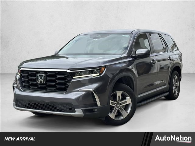 Silver/Gray 2023 Honda Pilot EX-L FWD with Captains Chairs SUV / Crossover Front-Wheel Drive Automatic