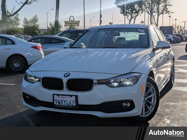 2016 BMW 3 Series 320i Sedan RWD