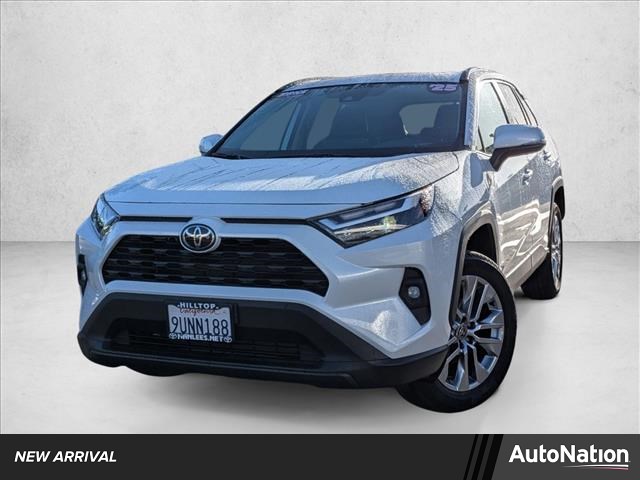 White (Wind Chill Pearl) 2025 Toyota RAV4 XLE Premium AWD SUV / Crossover All-Wheel Drive Automatic