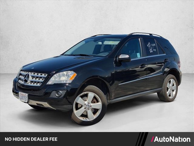 Obsidian Black Metallic 2010 Mercedes-Benz M-Class SUV / Crossover All-Wheel Drive Automatic