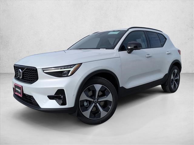 2026 Volvo XC40 B5 Plus AWD