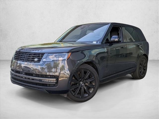 2025 Land Rover Range Rover P550e SE AWD