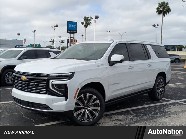 Polar White Tricoat 2026 Chevrolet Suburban High Country 4WD SUV / Crossover Four-Wheel Drive Automatic