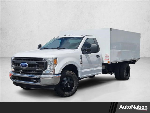 Oxford White 2021 Ford F-350 Super Duty Chassis XL DRW RWD Pickup Truck 4X2 Automatic
