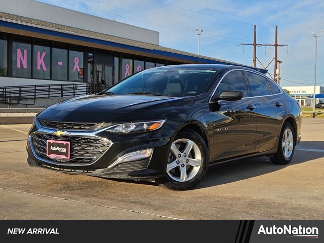 Mosaic Black Metallic 2022 Chevrolet Malibu LS FWD Sedan Front-Wheel Drive Automatic