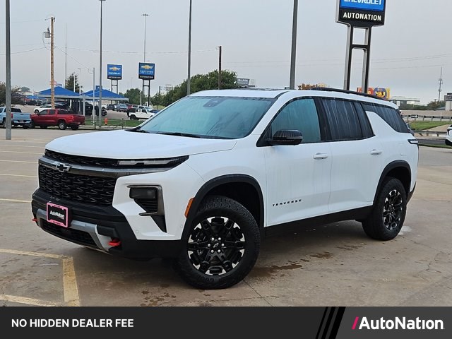 Polar White Tricoat 2027 Chevrolet Traverse SUV / Crossover Four-Wheel Drive 8-Speed Automatic