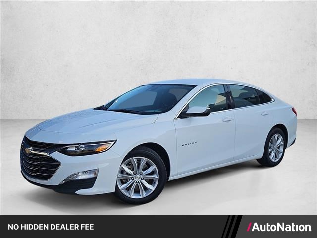 Summit White 2025 Chevrolet Malibu Sedan Front-Wheel Drive Automatic