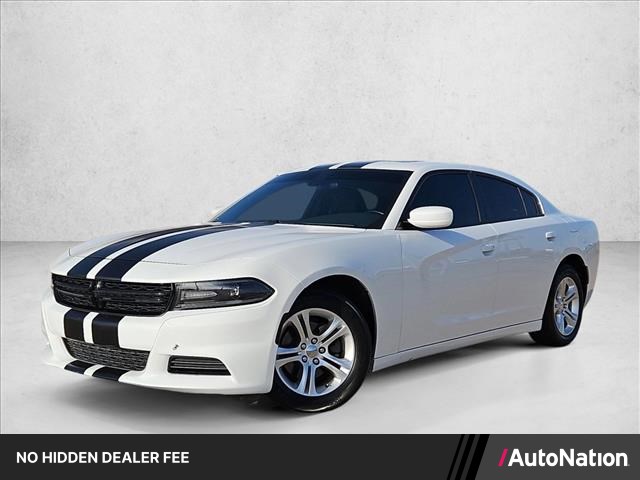 White Knuckle Clearcoat 2021 Dodge Charger Sedan Rear-Wheel Drive 8-Speed Automatic
