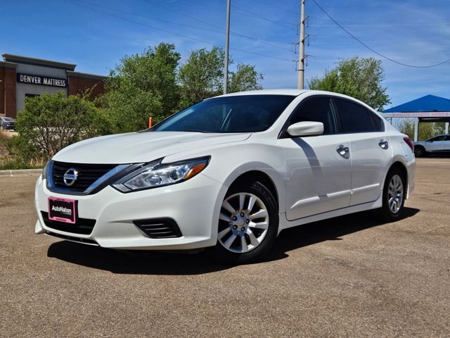 Glacier White 2018 Nissan Altima 2.5 S Sedan Front-Wheel Drive Automatic