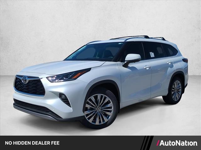 White (Wind Chill Pearl) 2026 Toyota Highlander SUV / Crossover All-Wheel Drive Automatic