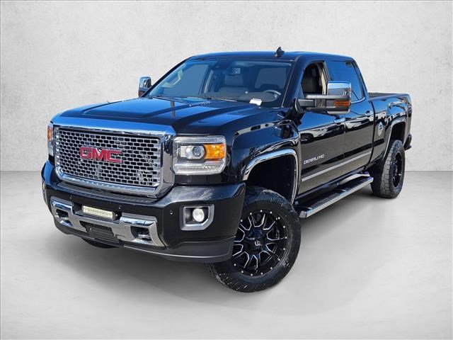 2016 GMC Sierra 2500HD Denali Crew Cab SB 4WD