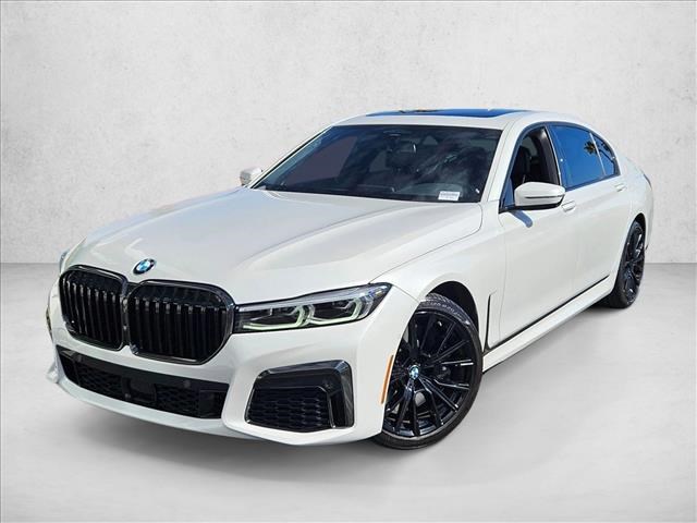 2022 BMW 7 Series 740i RWD