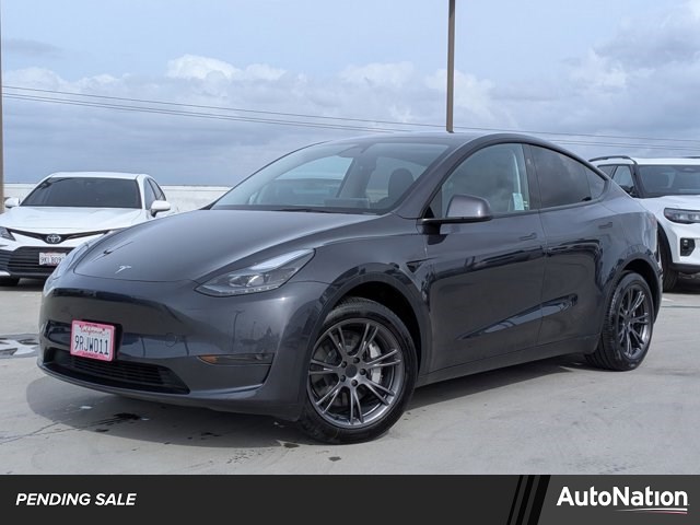 2025 Tesla Model Y Long Range RWD