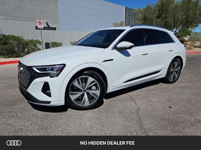 2024 Audi Q8 e-tron quattro Premium AWD    