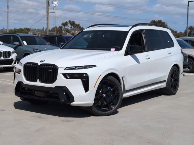 2026 BMW X7 M60i AWD