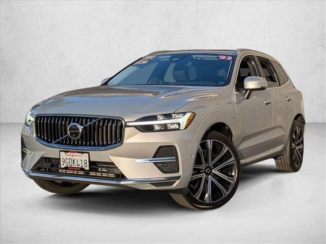 2023 Volvo XC60 Recharge T8 Ultimate Bright Theme eAWD