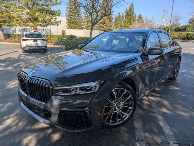 2022 BMW 7 Series 740i xDrive AWD