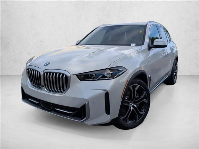 Mineral White Metallic 2026 BMW X5 xDrive50e SUV / Crossover All-Wheel Drive Automatic