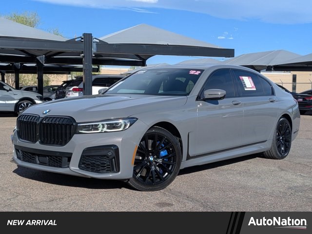 Gray (Bernina Grey Amber Effect Metallic) 2022 BMW 7 Series 740i xDrive AWD Sedan All-Wheel Drive Automatic