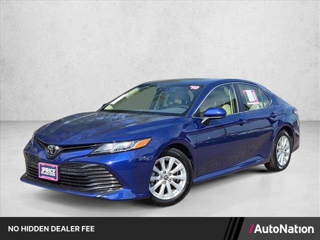 Blue Crush Metallic 2018 Toyota Camry Sedan Front-Wheel Drive Automatic
