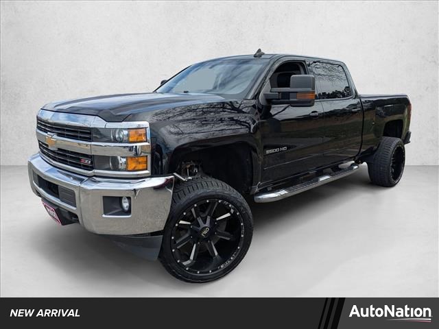 Black 2017 Chevrolet Silverado 2500HD LT Crew Cab 4WD Pickup Truck Four-Wheel Drive 6-Speed Automatic