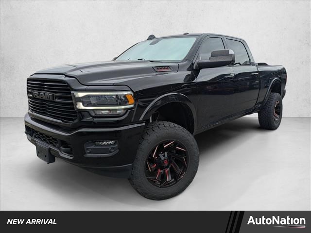 Diamond Black Crystal Pearlcoat 2022 RAM 3500 Laramie Crew Cab 4WD Pickup Truck Four-Wheel Drive 6-Speed Automatic