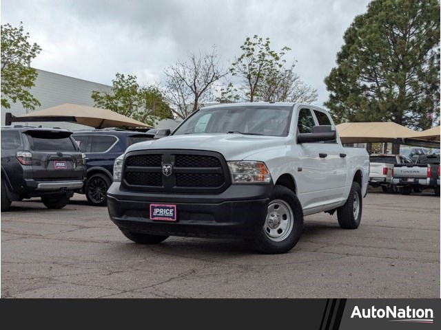 Bright White Clearcoat 2022 RAM 1500 Classic Tradesman Crew Cab 4WD Pickup Truck Four-Wheel Drive 8-Speed Automatic