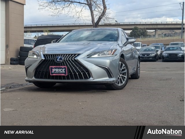 Iridium 2022 Lexus ES Hybrid 300h FWD Sedan Front-Wheel Drive Automatic