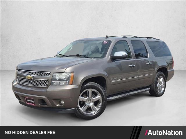 2011 Chevrolet Suburban Gris (Mocha Steel Metallic) SUV/Crossover 4X2 6 velocidades Automática