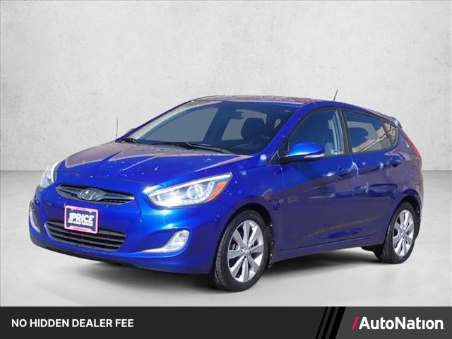 2014 Hyundai Accent SE 4-Door Hatchback FWD