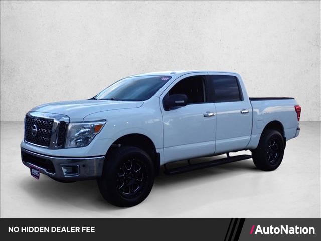 2018 Nissan Titan SV Crew Cab 4WD
