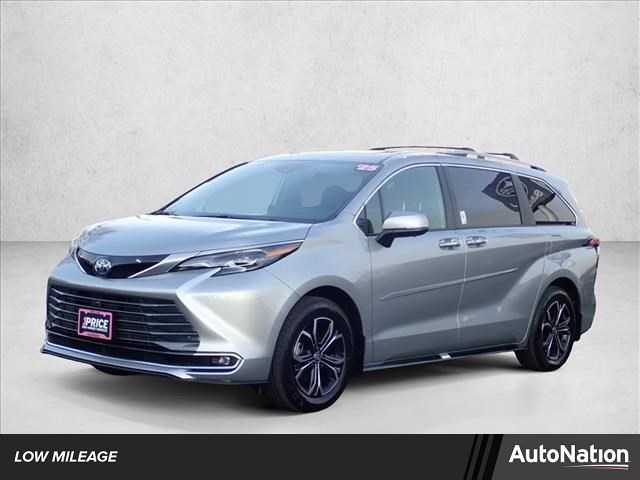 2025 Toyota Sienna Platinum 7-Passenger AWD