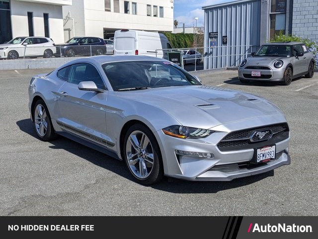 2018 Ford Mustang EcoBoost Premium Coupe RWD