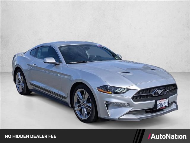 Ingot Silver Metallic 2018 Ford Mustang Coupe Rear-Wheel Drive Automatic
