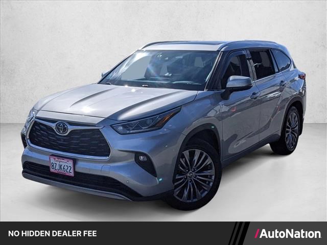 Celestial Silver Metallic 2022 Toyota Highlander Platinum AWD SUV / Crossover All-Wheel Drive Automatic