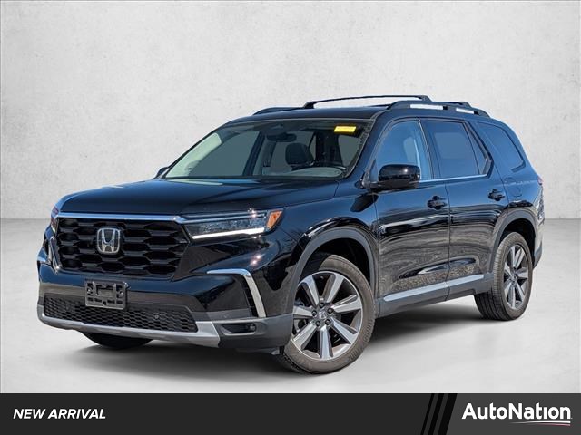 Crystal Black Pearl 2025 Honda Pilot Touring AWD SUV / Crossover All-Wheel Drive Automatic