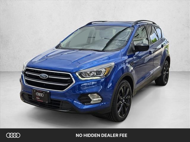 Lightning Blue Metallic 2018 Ford Escape SE FWD SUV / Crossover Front-Wheel Drive Automatic