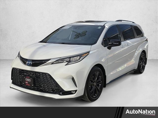 2023 Toyota Sienna XSE 7-Passenger FWD