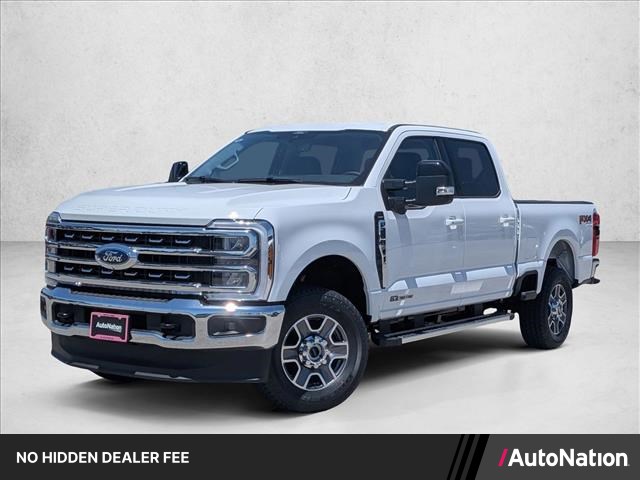 Oxford White 2026 Ford F-250 Super Duty Lariat Crew Cab 4WD Pickup Truck Four-Wheel Drive Automatic