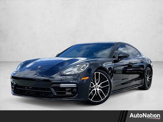 Jet Black Metallic 2023 Porsche Panamera 4 Platinum Edition AWD Sedan All-Wheel Drive 8-Speed Automatic