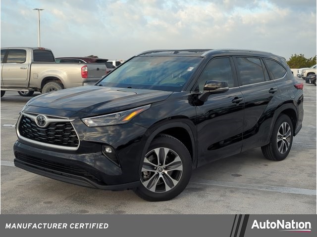 2023 Toyota Highlander XLE FWD