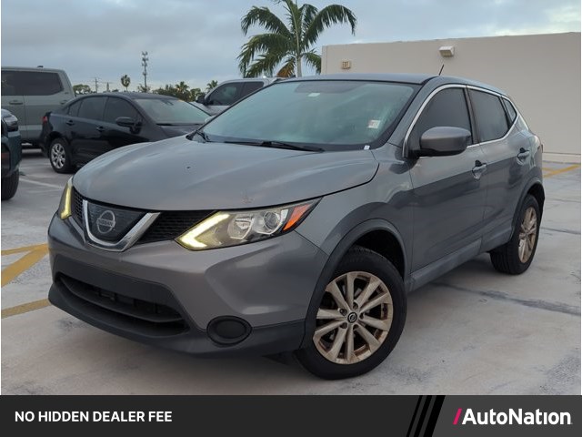 Gray (Gun Metallic) 2019 Nissan Rogue Sport SUV / Crossover Front-Wheel Drive Automatic