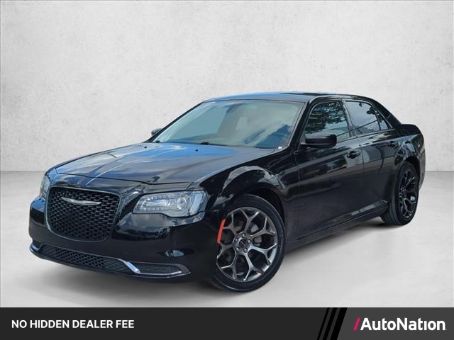 Gloss Black 2018 Chrysler 300 Sedan Rear-Wheel Drive 8-Speed Automatic