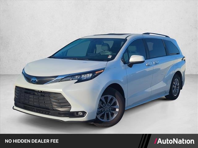 White 2025 Toyota Sienna Minivan Front-Wheel Drive Continuously Variable Transmission