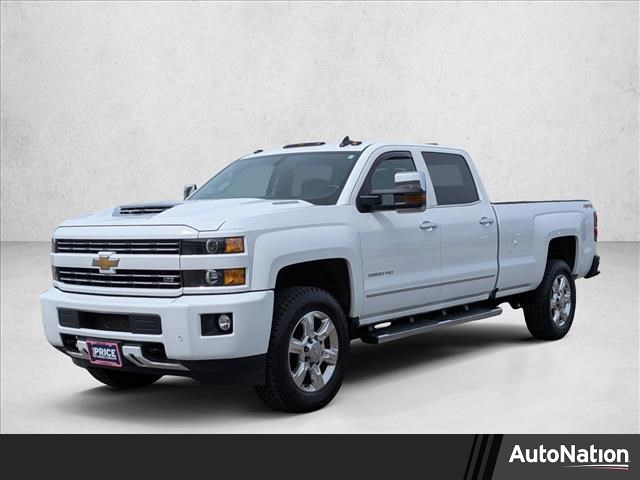 Summit White 2019 Chevrolet Silverado 2500HD LTZ Crew Cab 4WD Pickup Truck Four-Wheel Drive 6-Speed Automatic