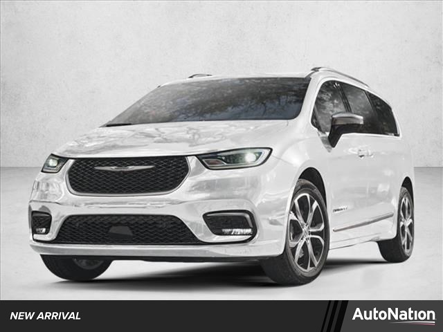 2025 Chrysler Pacifica Limited FWD