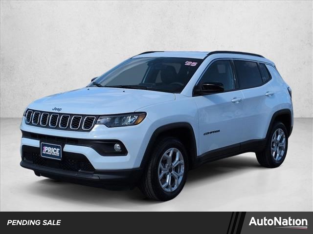 Bright White Clearcoat 2025 Jeep Compass Latitude 4WD SUV / Crossover Four-Wheel Drive 8-Speed Automatic