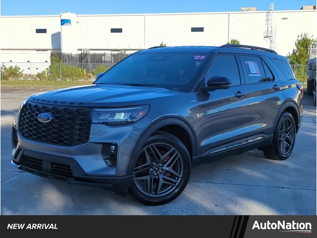 2025 Ford Explorer ST-Line RWD