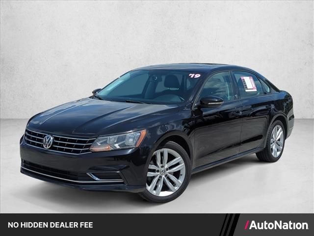 Deep Black Pearl 2019 Volkswagen Passat Sedan Front-Wheel Drive 6-Speed Automatic