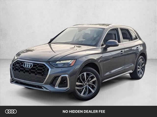 Daytona Gray Pearl Effect 2023 Audi Q5 quattro Premium Plus S Line 45 TFSI SUV / Crossover All-Wheel Drive Automatic